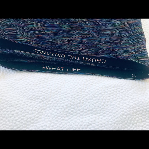 LULULEMON Swiftly Tech Love LS Top - Picture 9 of 9